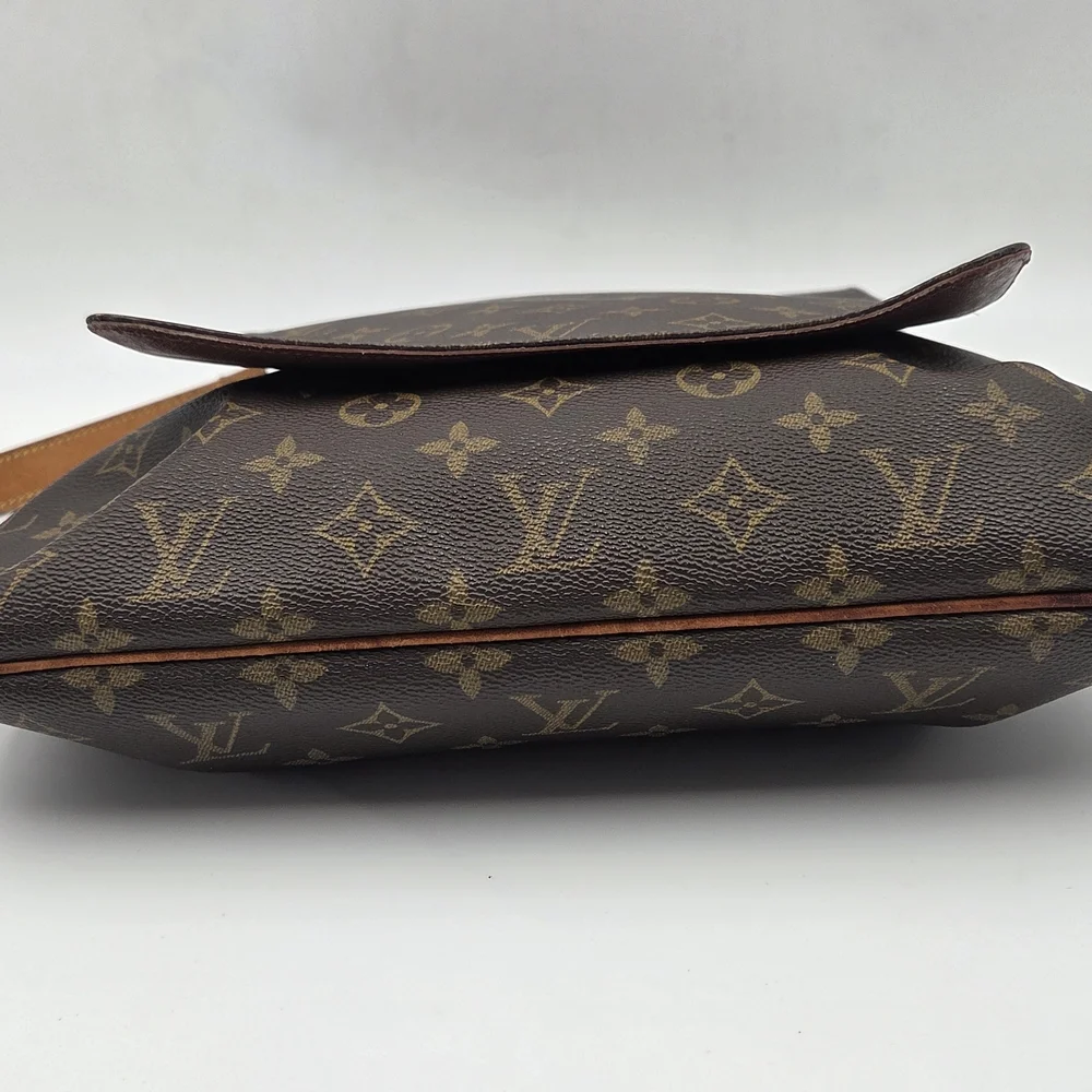 Authentic Louis Vuitton Brown Monogram Musette Salsa GM Shoulder Bag